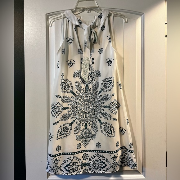 Lulu's White and Turquoise tie back dress size small - Picture 2 of 2